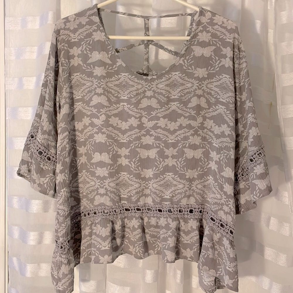 Super Cute Maurice’s Feminine Blouse 3